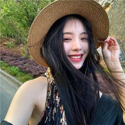 踮起脚尖靠近你
